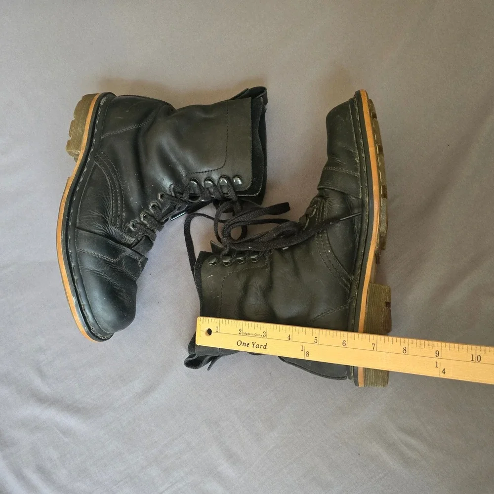 Dr. Martens Pier Boots Mens 8 Black Leather 9-Eye Cap Toe 13337001